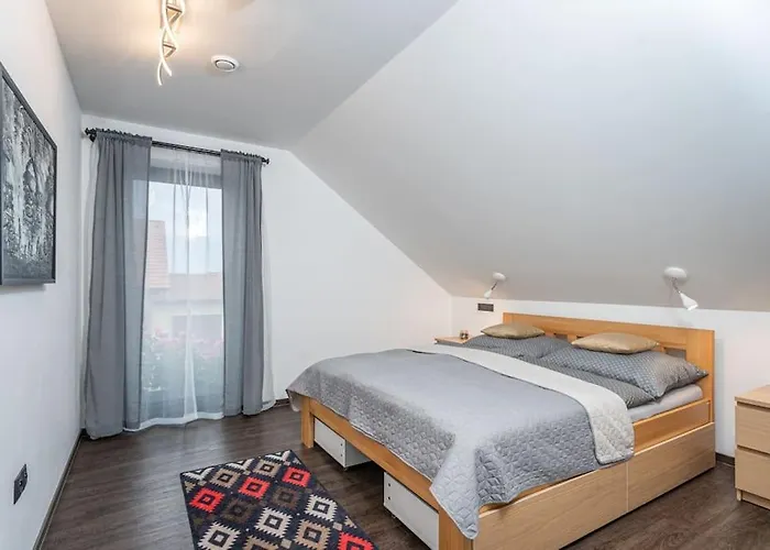 Escape The Ordinary Vakantiehuis Jesenice (Prague-West)