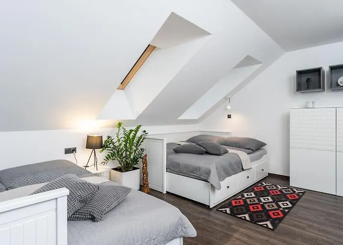 Escape The Ordinary Vakantiehuis Jesenice (Prague-West)